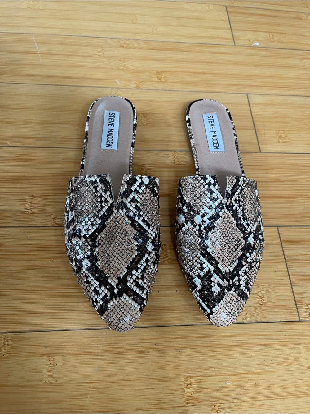 Women Steve Madden Pointed Snake-Print Mule Slides Sandals Beige and Brown 7.5